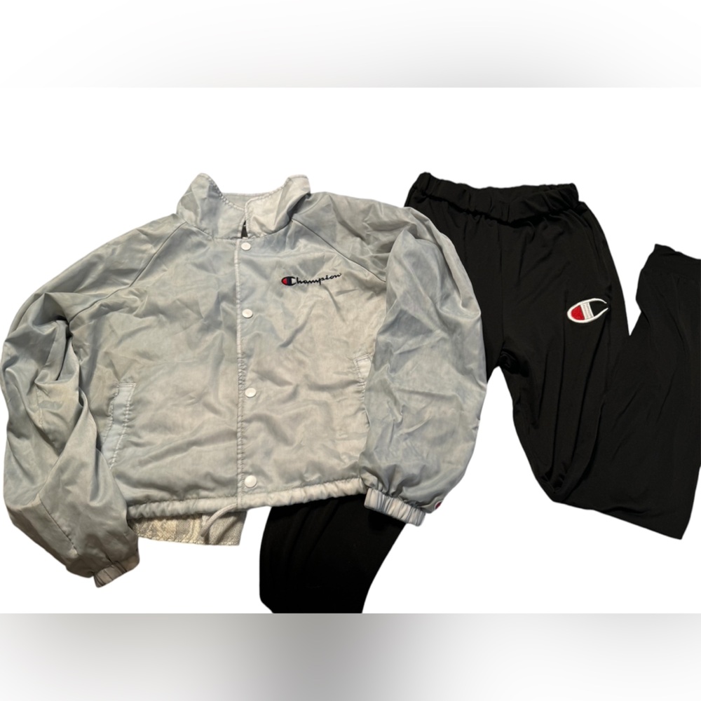 Champion 2 piece women’s set size medium